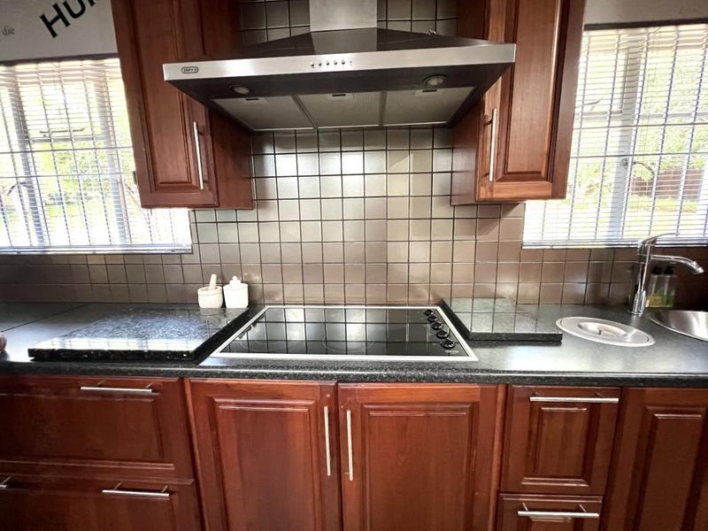 4 Bedroom Property for Sale in Lindley Free State